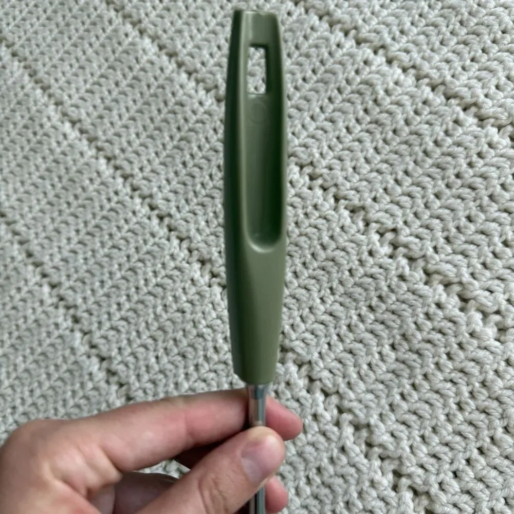 Vintage Ecko Kitchen Ladle Avocado Green Plastic Handle Chromium Plated 11